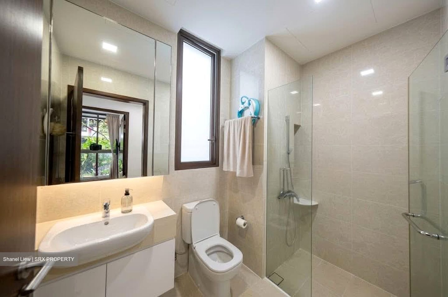 Archipelago (D16), Condominium #558697361